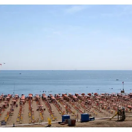 Great Apartment In Residence With Private Garden - Parking - Airco - Pools * Bibione