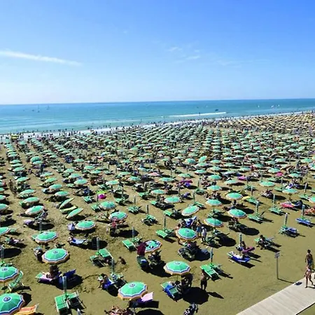 Holiday home Great Apartment In Residence With Private Garden - Parking - Airco - Pools Bibione