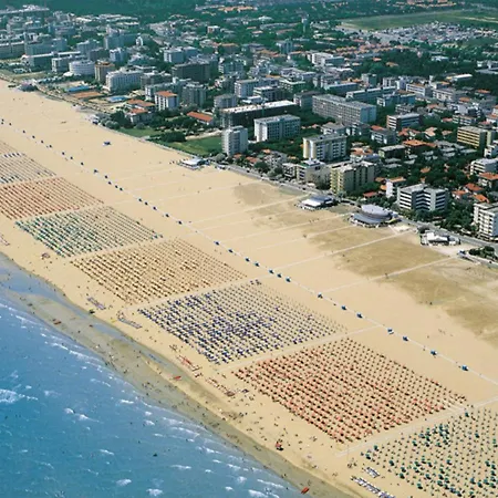 Great Apartment In Residence With Private Garden - Parking - Airco - Pools * Bibione